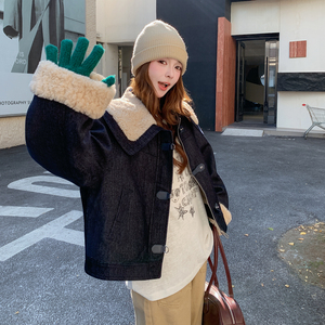 羊羔毛拼接牛仔羽绒服女冬超火好看高级小众独特漂亮短款加厚外套图片