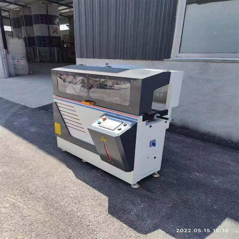 铝型材加工设备制造厂家 供应铝门窗全自动送料角码切割锯