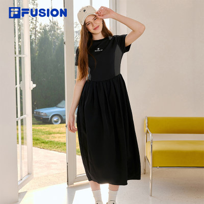 FILAFUSION斐乐潮牌连衣裙