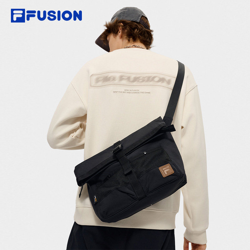 FILA FUSION斐乐包包情侣款挎包2026春季新款邮差包单