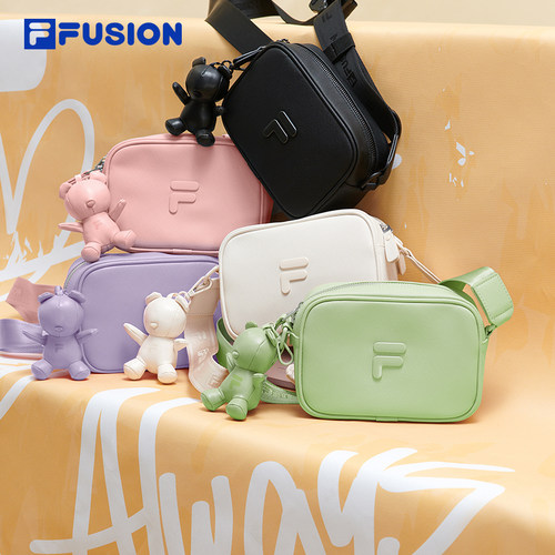 FILAFUSION斐乐情侣款斜挎包