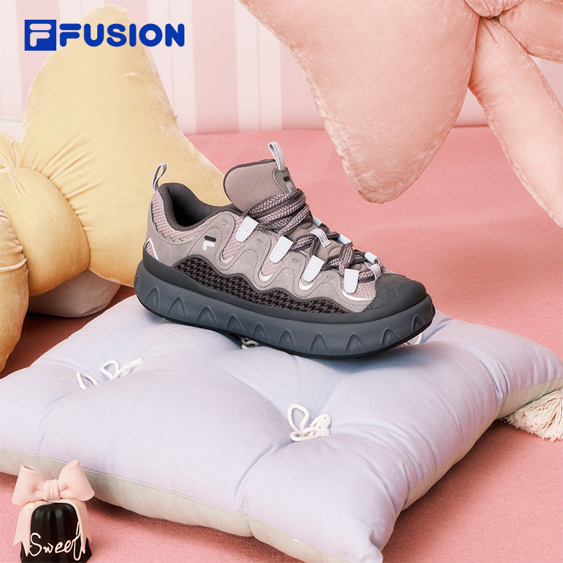 斐乐PISA厚底板鞋女鞋