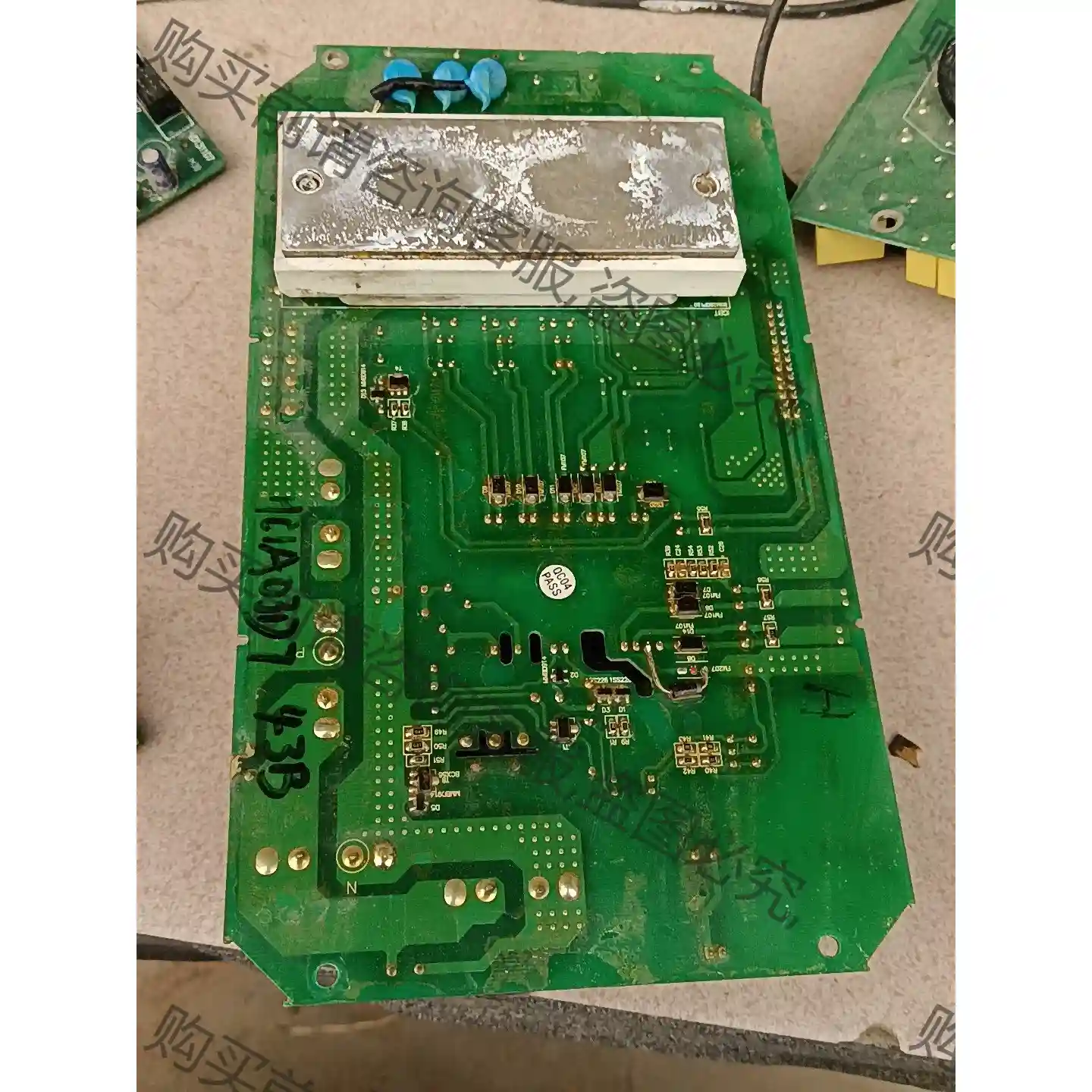 HC1A03D743B变频器。AO3D743C主板150元。 先议价 包上机好用