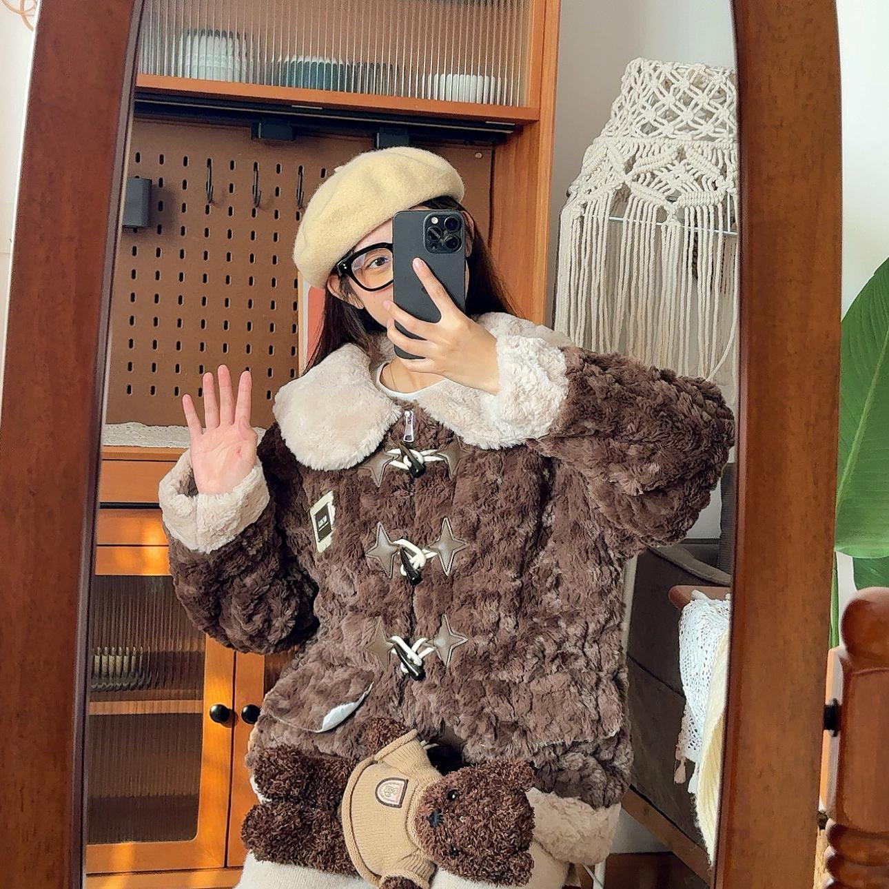 复古牛角扣羊羔毛外套加绒冬季2024新款保暖毛绒绒棉袄深咖色宽松