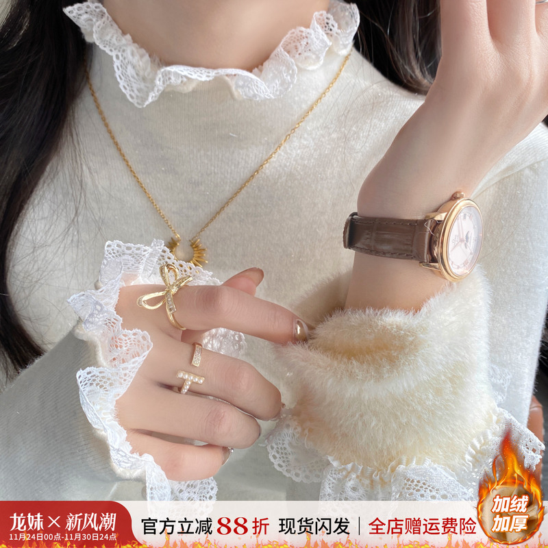 米色蕾丝加绒半高领针织打底衫女