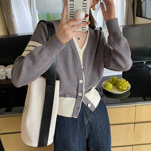 开衫女初秋薄款v领假两件针织衫2023年新款毛衣外套春秋上衣外搭