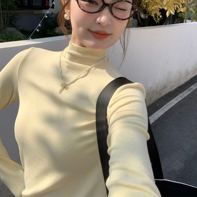 鹅黄色秋冬季半高领内搭打底衫女