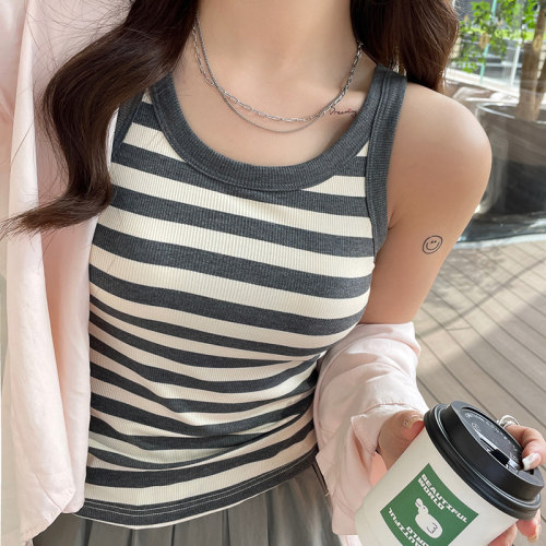 条纹吊带小背心带胸垫一体女内搭2026春新款大码无袖打底上衣外穿