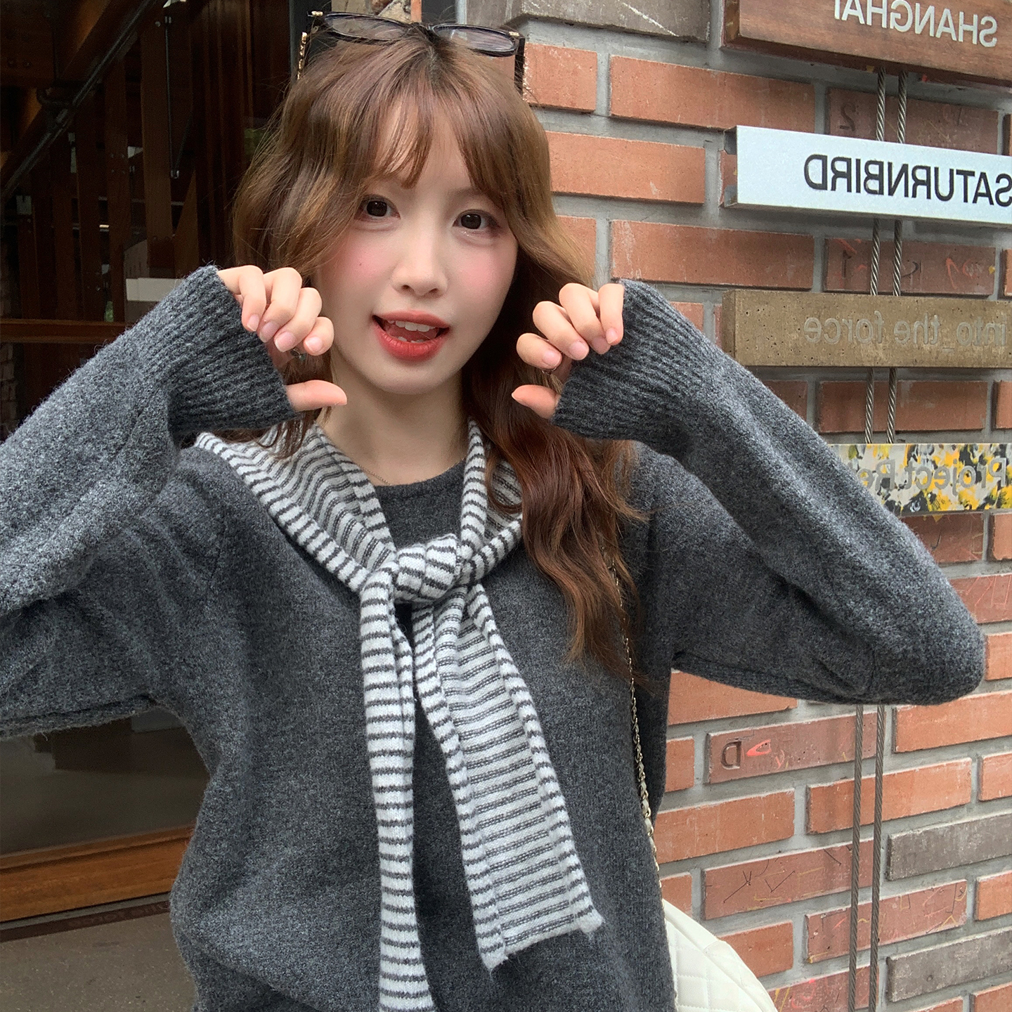 【灰色连帽打底衫】海军领毛衣