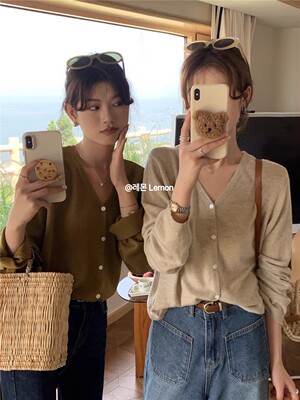 纽扣开衫针织女打底上衣