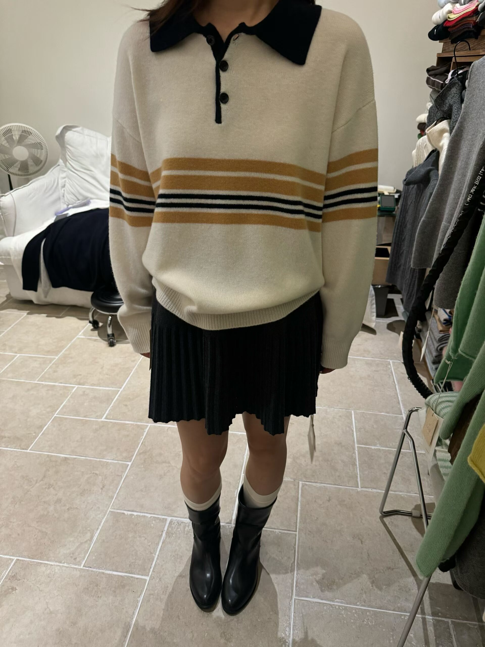 杭州NUT档口秋冬新款 小翻领条纹感觉的宽松百搭针织衫女