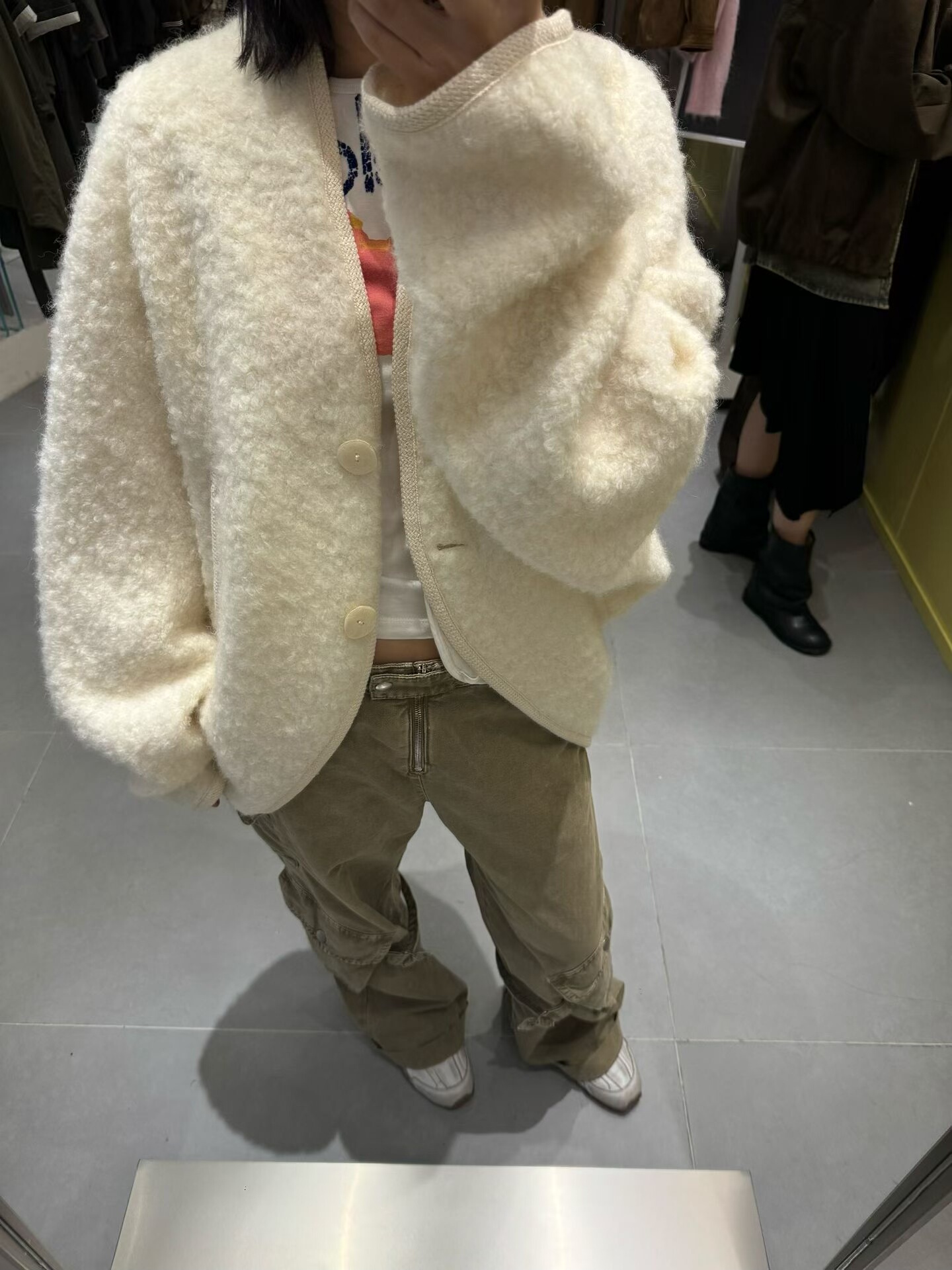 杭州NUT档口冬季新款 百搭随意慵懒好穿的毛毛外套女