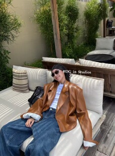 十三行DG正版早秋新款 西装领宽松阔肩皮衣女