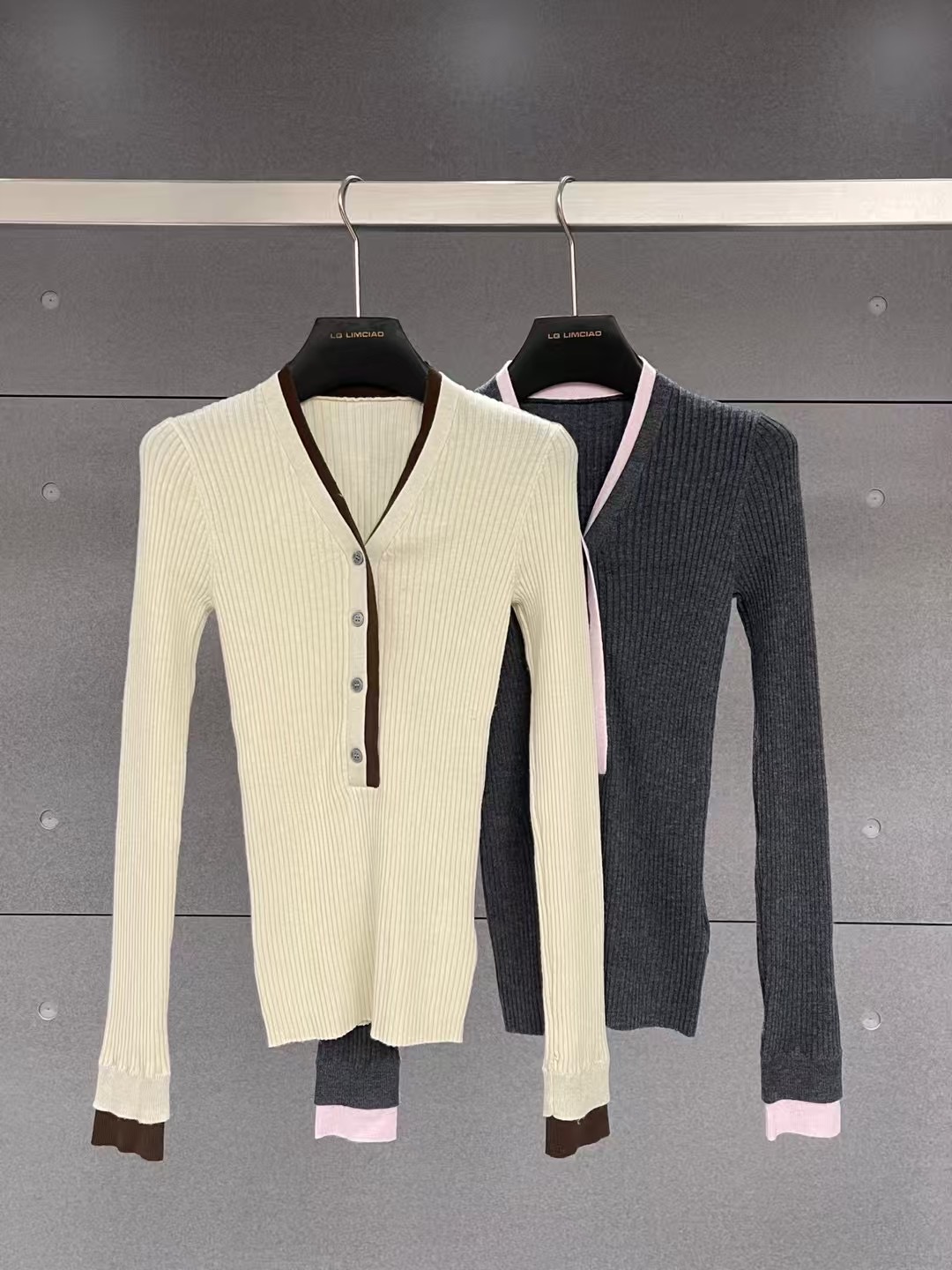 LQ LIMCIAO正版秋季新款 拼色紧身弹力洋气针织衫女