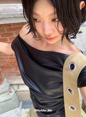 HOLDER ME正版早秋新款 很洋气的博主风辣妹斜肩皮背心女