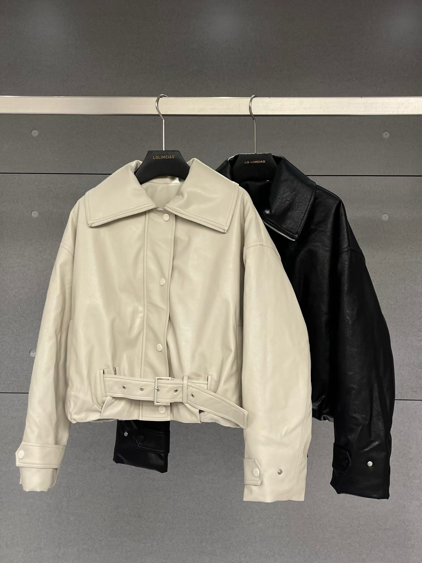 LQ LIMCIAO正版冬季新款 厚实夹棉下摆腰带设计洋气皮衣女