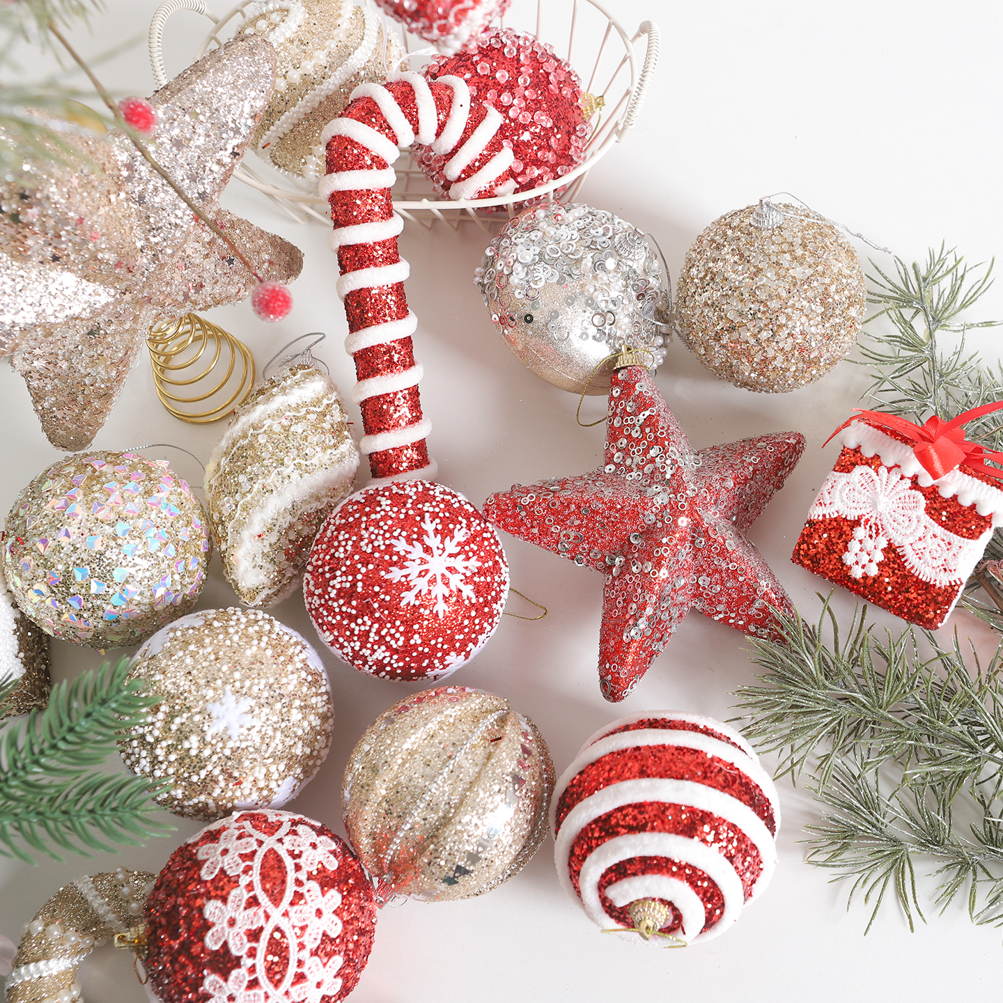 香槟金红色圣诞球彩球白色吊球