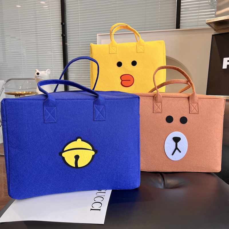 卡通休闲毛毡包包携带方便