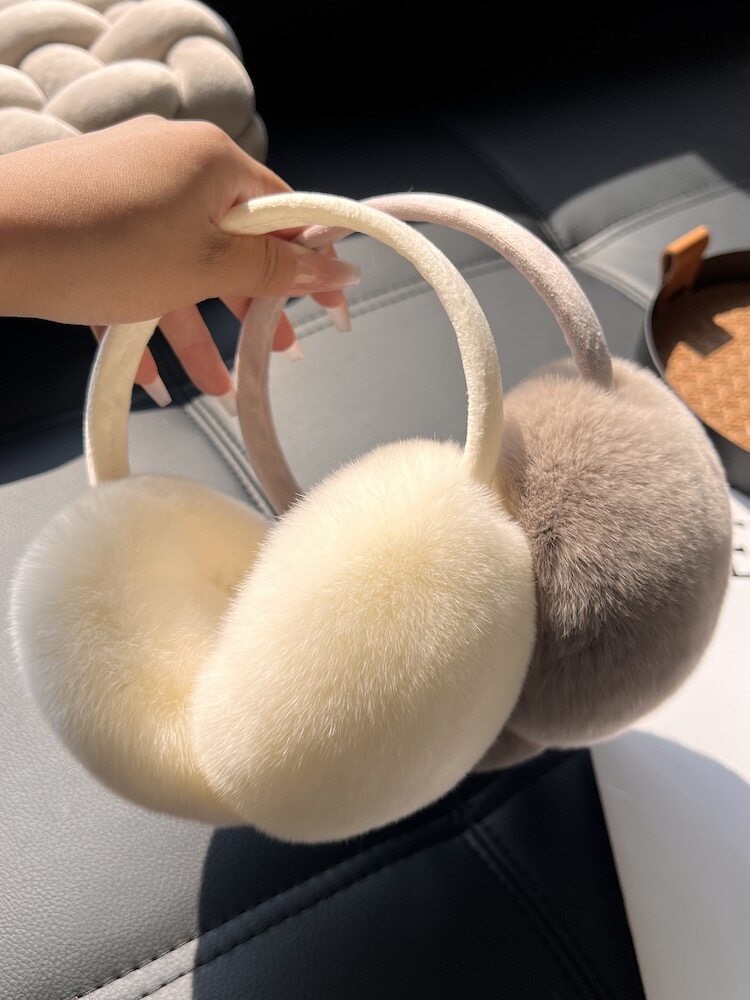 겨울철 여성을 위한 귀여운 진짜 렉스 토끼 모피 귀마개 사이클링을 위한 다용도의 따뜻한 플러시 이어백 방풍 귀마개 개폐식 귀마개