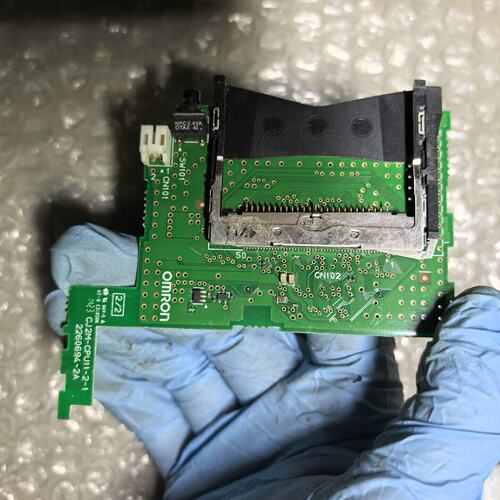 欧姆龙PLC CPU板 CJ2M-CPU11-2-1，拆