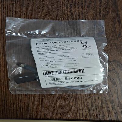 【议价】德国堡盟FHDK 10P1101KS35 光电传感器