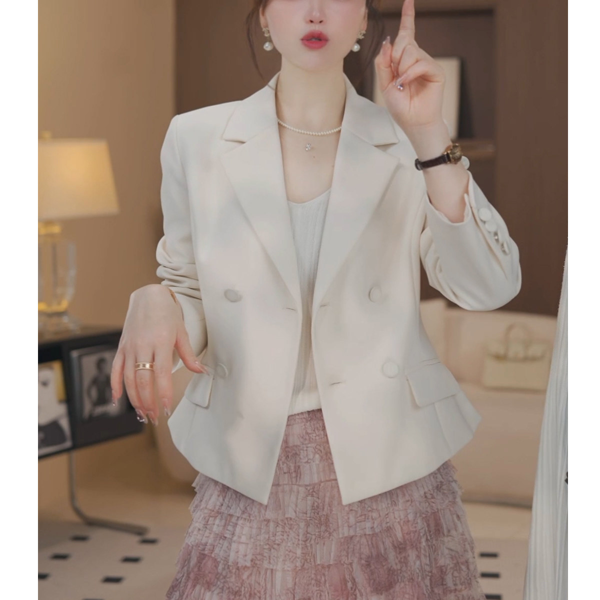 【冰岛日记】高级感气质小香风收腰双排扣西装外套女小个子女神范