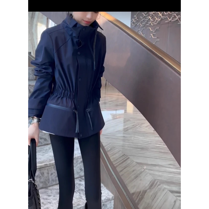 短款百搭通勤风明星同款冲锋衣