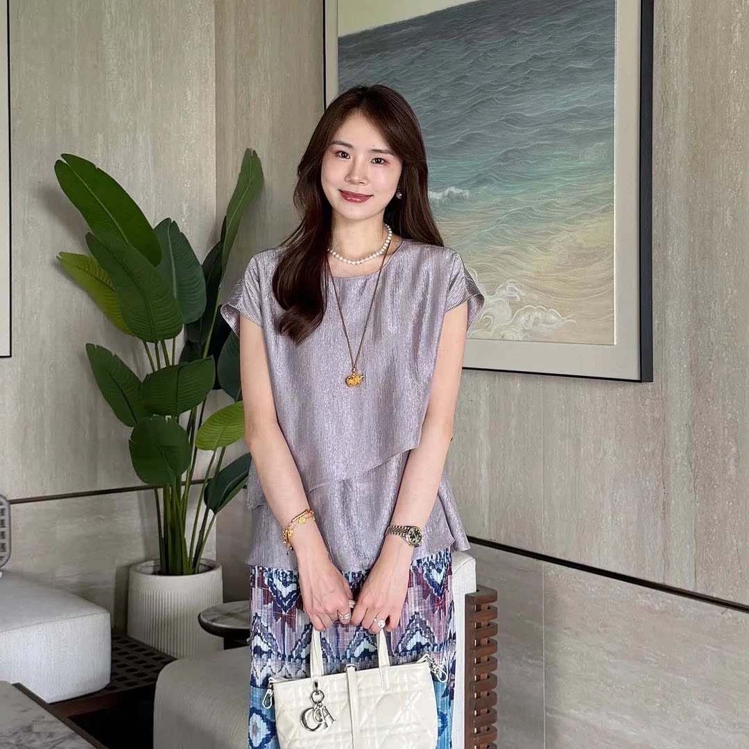 层次微光】夏季新款顺纡醋酸腾空层肌理双层灵动荷叶摆小衫女时尚