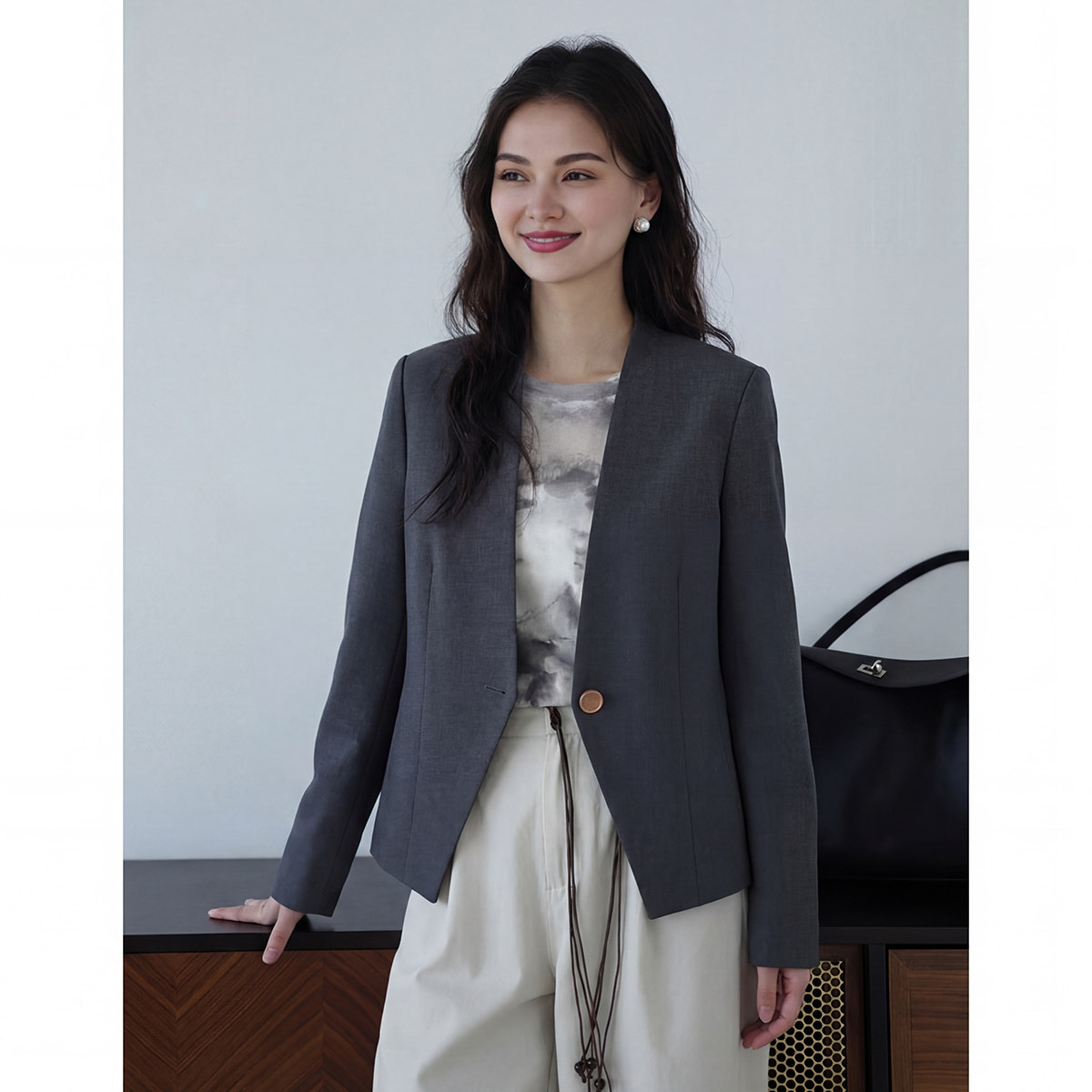 高级感气质简约一粒扣西装外套女