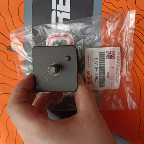 适用于铃木吉姆尼1.3分动箱支架机脚垫原厂吉姆尼M13A分动箱脚垫