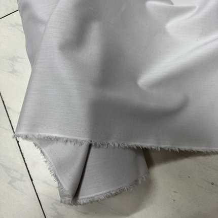 日单柔软顺滑浅灰色纯棉高支棉幅宽125cm微透手工娃衣内衬7元半米