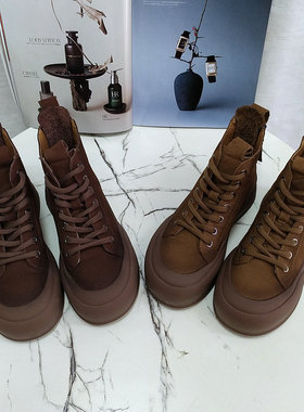 巴迪雅女2023秋欧洲站复古低跟软底时尚休闲百搭马丁靴短靴57011