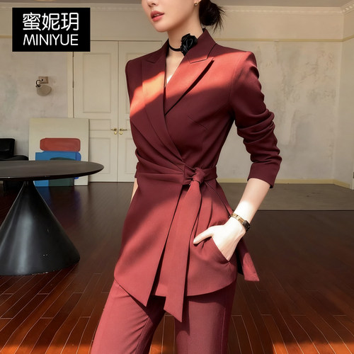 巨好看的早秋一整套西装套装女主持人韩系西服外套裤子两件套工装