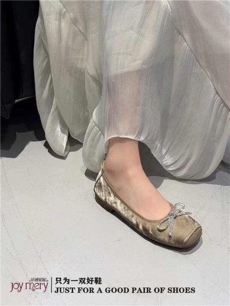 娇娅媚妮专柜正品2026新款真丝国风蝴蝶结女平底鞋蛋卷鞋甜美