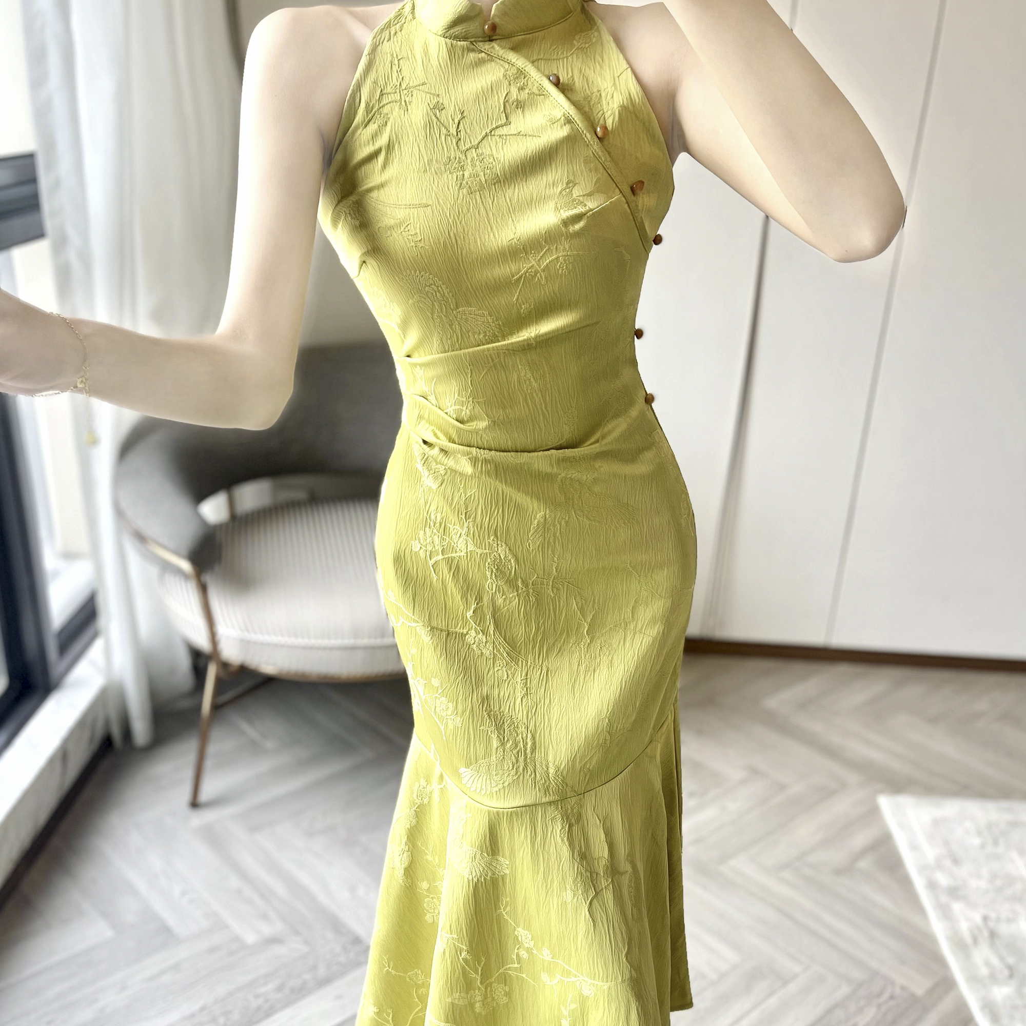 2024夏季国风甜妹茶系穿搭薄荷绿无袖挂脖裙子女高端精致连衣裙-封面