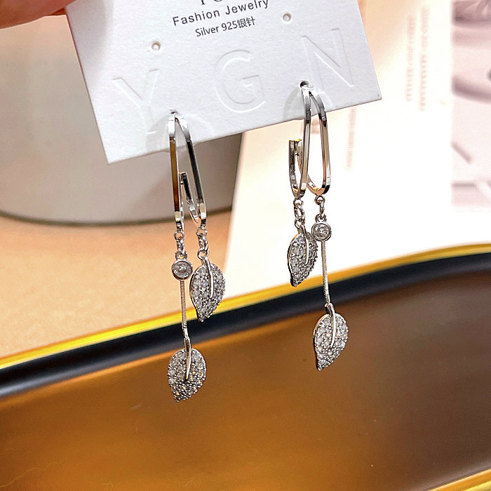 时尚耳环镀金叶子珍珠女王链子长款耳坠气质时尚轻奢韩版耳钉配饰