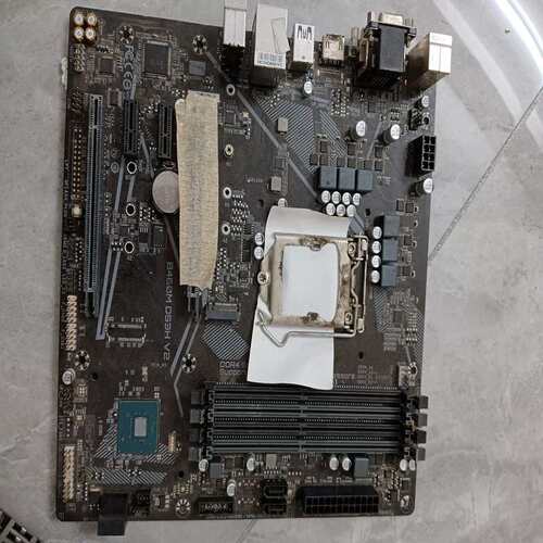 议价技嘉B460M DS3H V2主板。成色如图。主板，功能