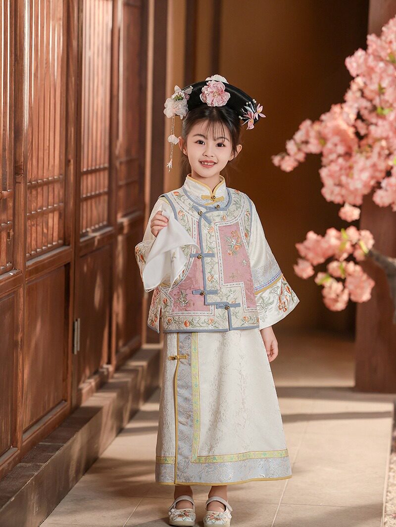 伊娃布衣初春冬季款汉服格格服连衣裙两件套女童可爱古风重工套装