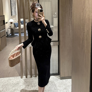 气质名媛轻奢风富家千金穿搭2025秋装新款女镶钻圆领修身连衣裙