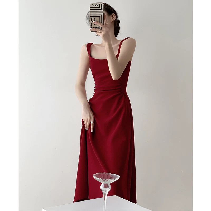 红色吊带连衣裙女夏季法式收腰敬酒服订婚礼服平时可穿红裙子长裙图片