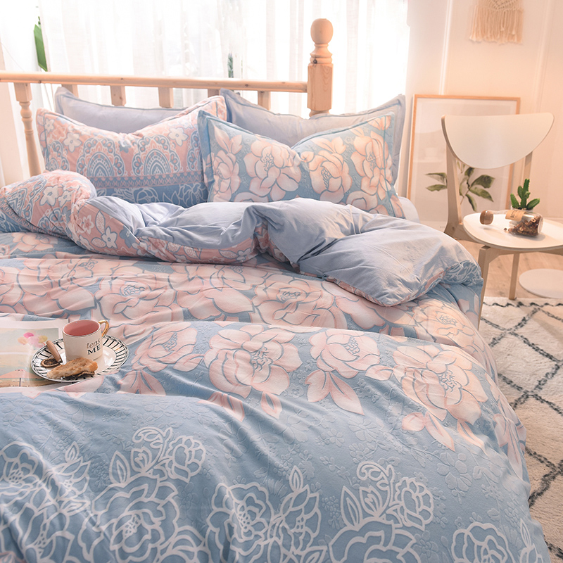 四件套雕花绒床单款田园