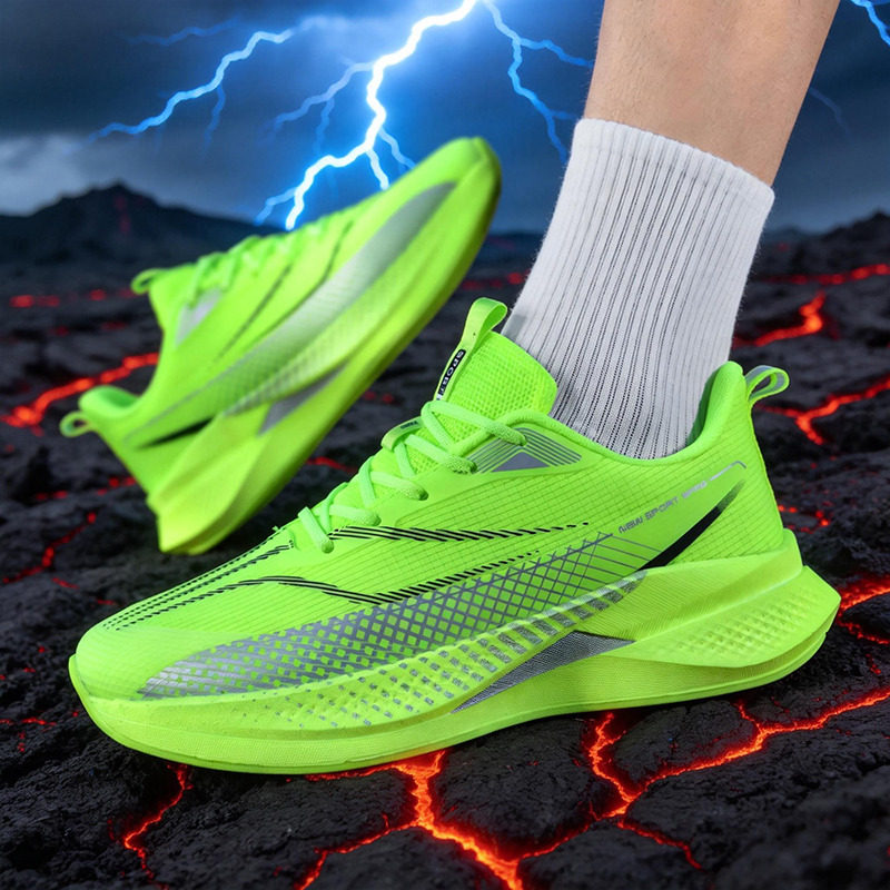 夏网面透气减震无碳板超轻跑步鞋男儿童青少年学生体测白色运动鞋