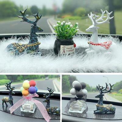 一路平安鹿汽车摆件车载香水座告白气球珍珠羽毛防滑垫车内饰