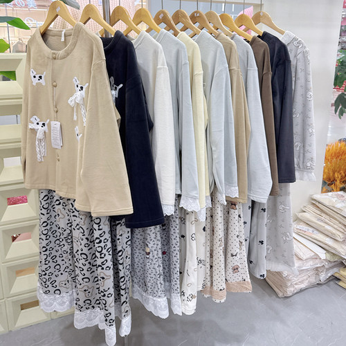 美娜怡人新海岛绒睡衣女秋冬季薄绒奢华蕾丝可爱甜美高级感家居服