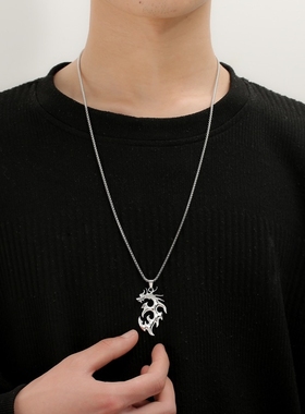 2022新款时尚潮男霸气夜光火焰龙项链饰品长款项饰发光龙短袖项链