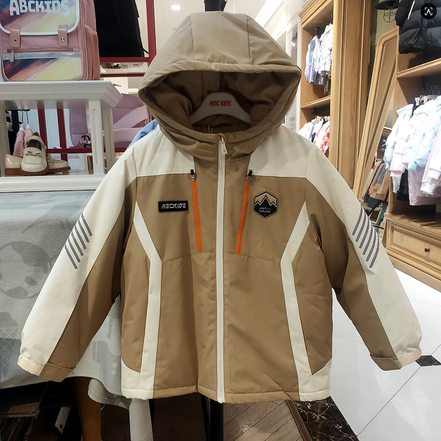 商场同款Abckids连帽冲锋衣外套男童撞色加厚保暖户外羽绒服