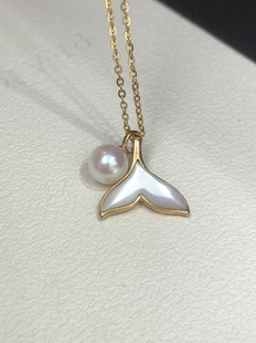 7Mm正圆无暇极光一款 多戴吊坠送链 鱼尾海贝日本海水6.5 18K金时尚