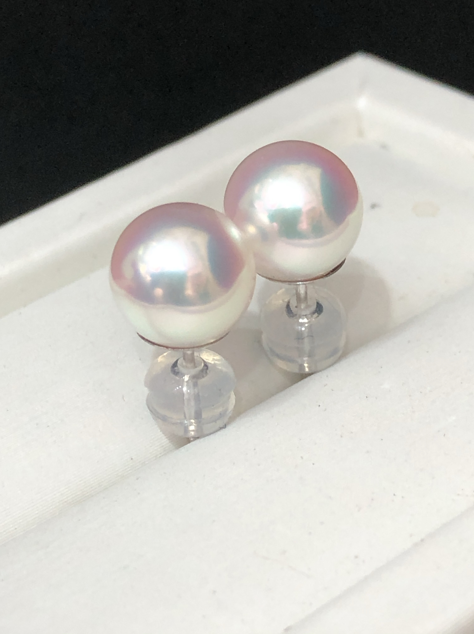 18Ｋ厚金镶嵌天然海水极光Ak8-8.5Mm正圆镜面青炫粉珍珠耳钉耳饰