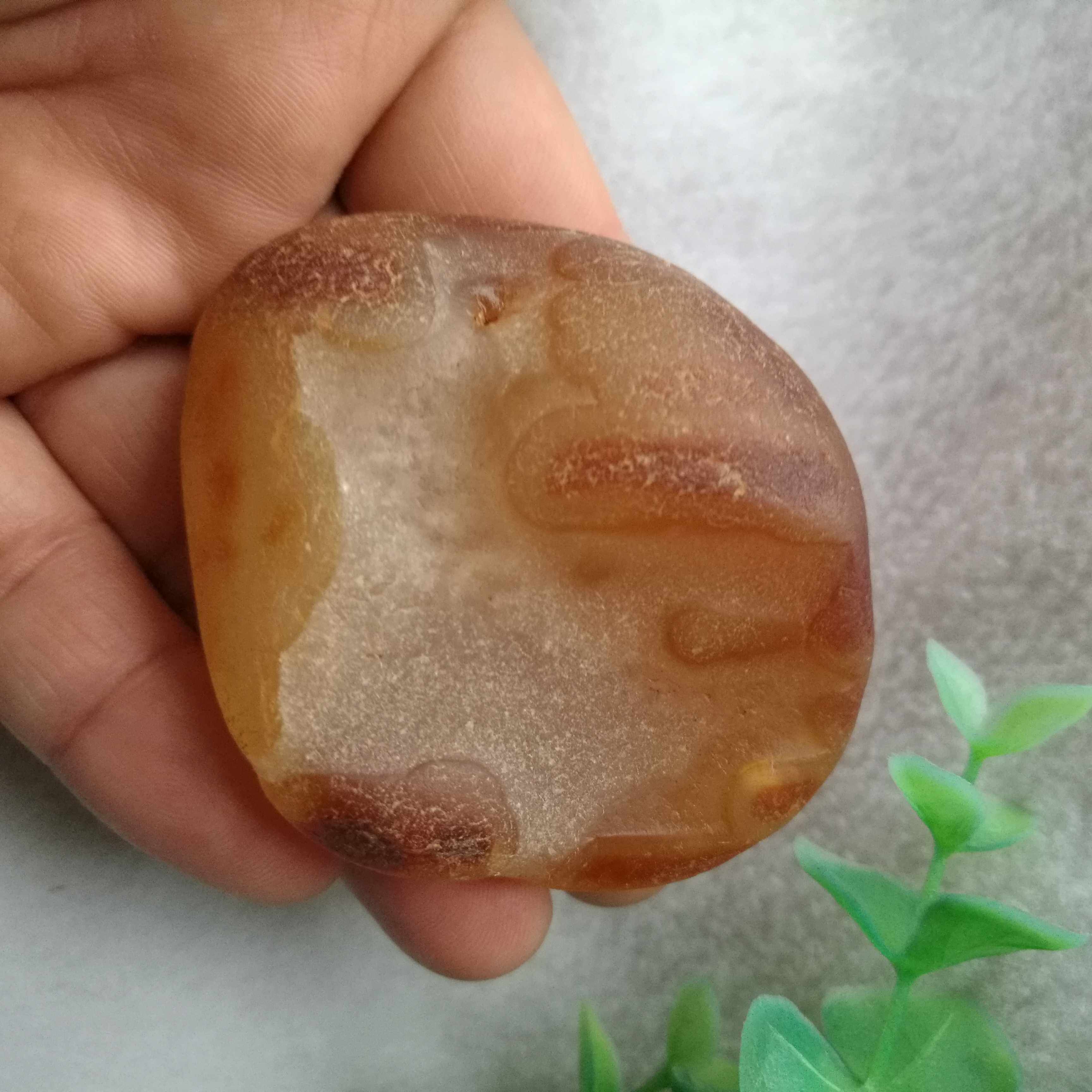 天然马岛玛瑙原石把玩件小摆件,花纹玛瑙石.晶体透 超低价