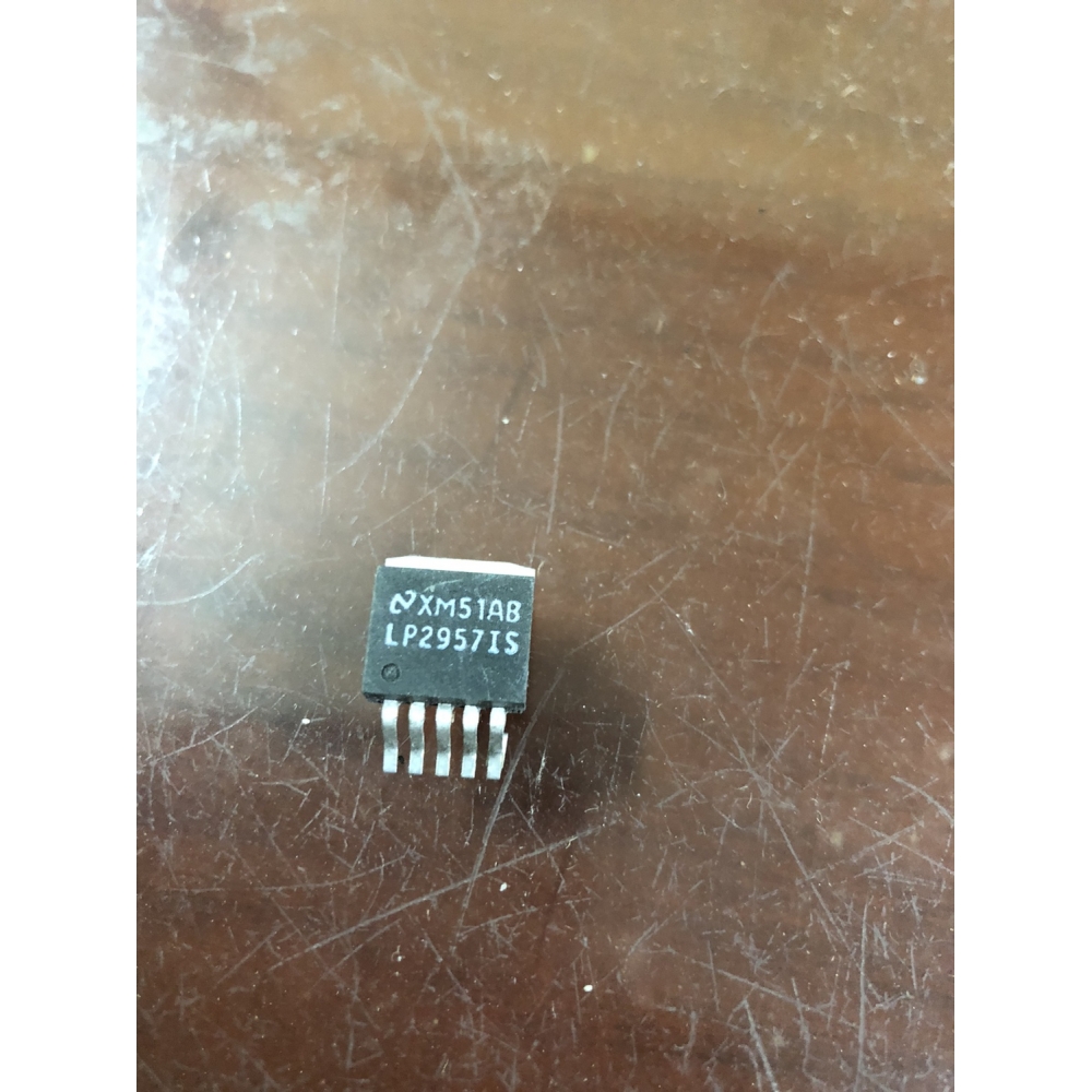 全新原装LP2957AISLP2957IST